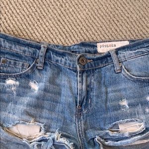 Pistola size 24 medium wash jean shorts